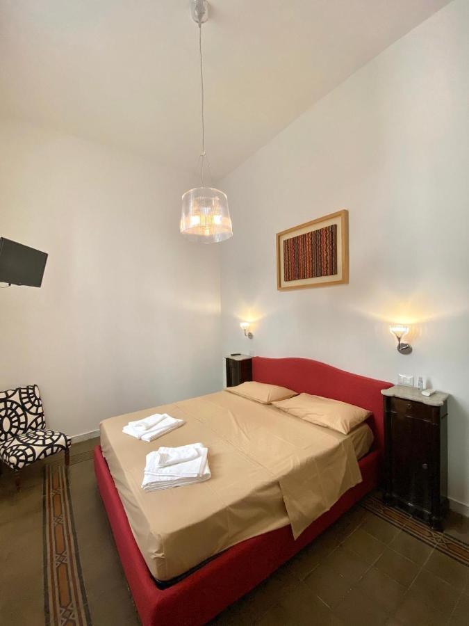 Al Teatro Bed and Breakfast Reggio di Calabria Buitenkant foto