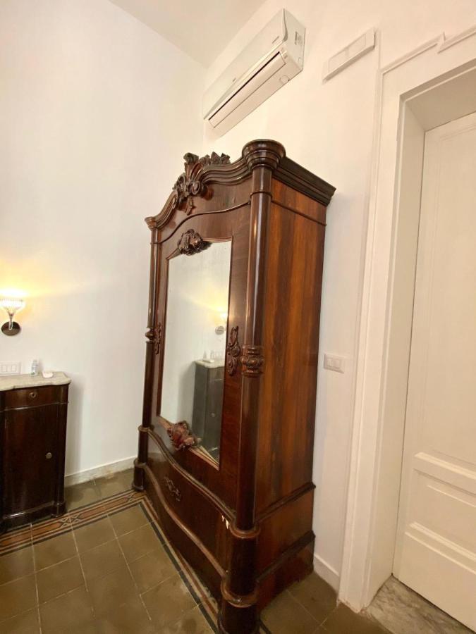 Al Teatro Bed and Breakfast Reggio di Calabria Buitenkant foto